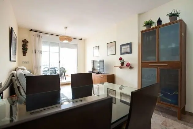 Apart Daire, 2 Yatak Odası, Teras, Havuz Manzaralı