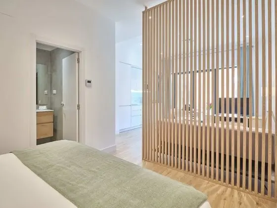Suite Matrimonial (Cama de Matrimonio + Sofá Cama)