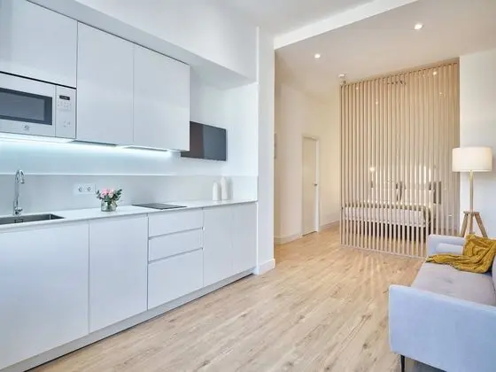 Suite Matrimonial (Cama de Matrimonio + Sofá Cama)
