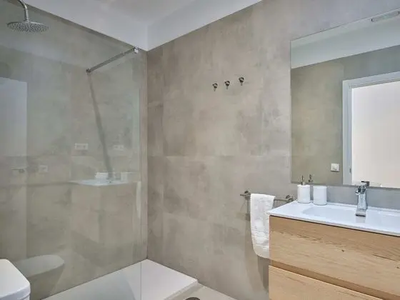 Suite Matrimonial (Cama de Matrimonio + Sofá Cama)