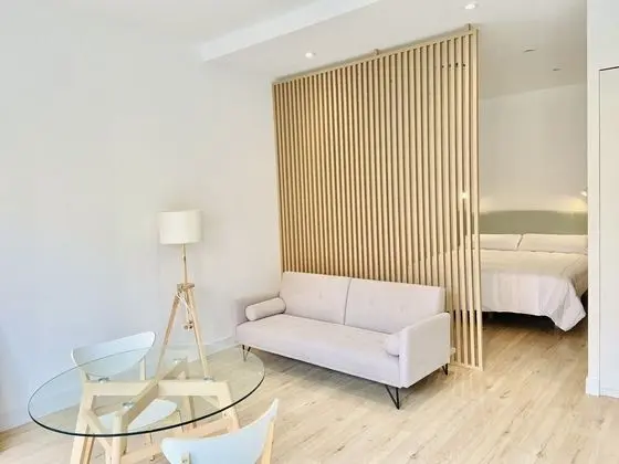 Suite Matrimonial (Cama de Matrimonio + Sofá Cama)