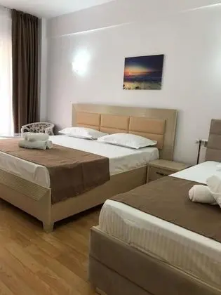 City Üç Kişilik Oda, Şehir Manzaralı