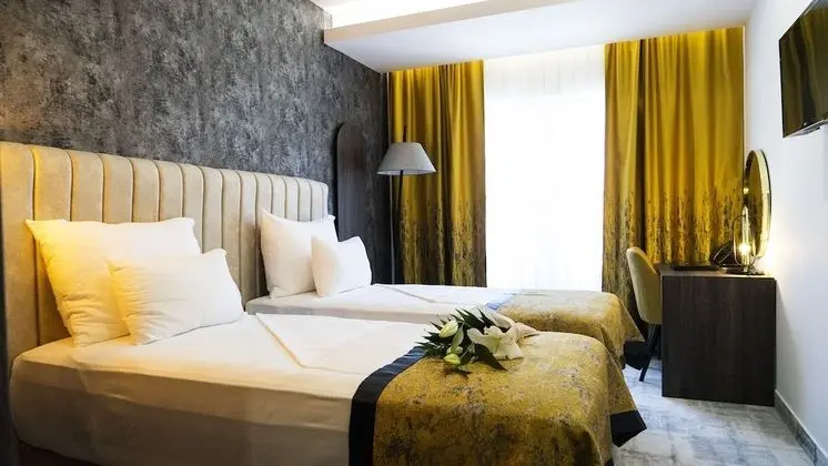 Deluxe İki Ayrı Yataklı Oda (105)