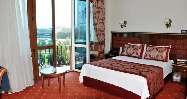 Standart Oda, Şehir Manzaralı