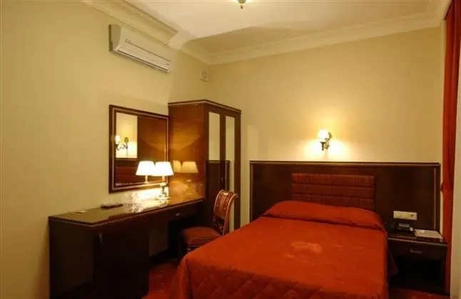 Standart Oda, Şehir Manzaralı