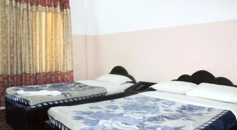 Standard Tek Büyük veya İki Ayrı Yataklı Oda