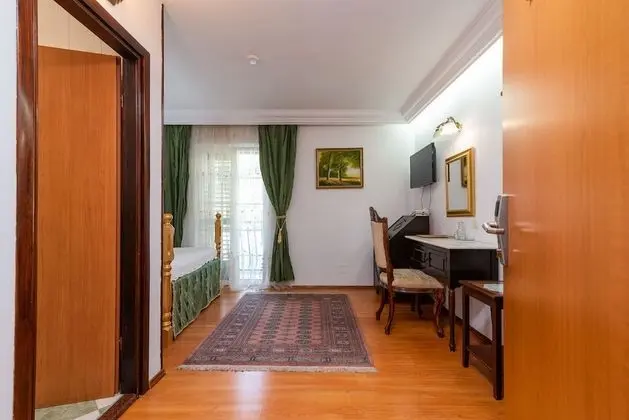 Standard Tek Büyük Yataklı Oda