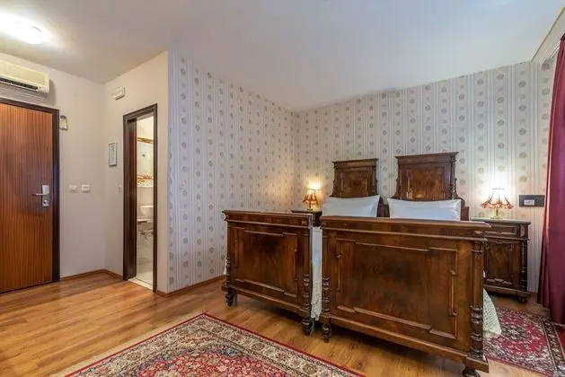 Standard Tek Büyük Yataklı Oda