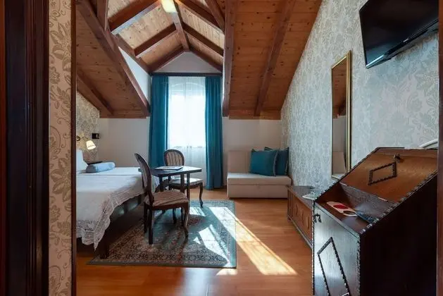 Standard Tek Büyük Yataklı Oda