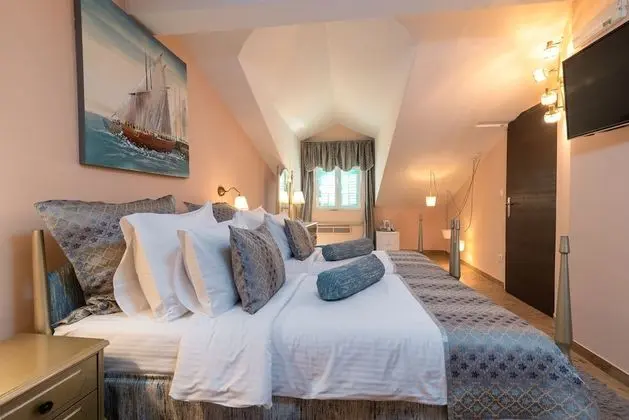 Standard Tek Büyük Yataklı Oda