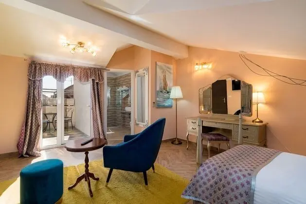 Standard Tek Büyük Yataklı Oda