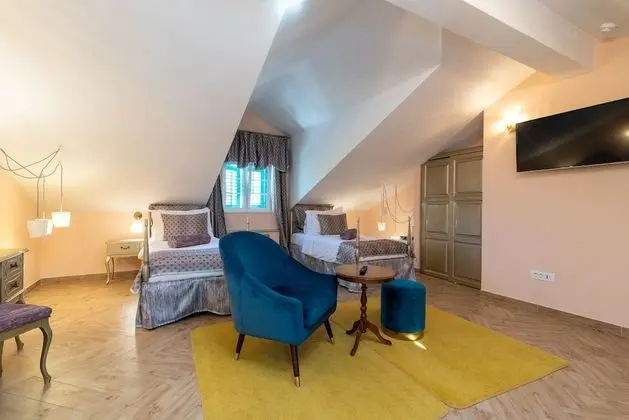 Standard Tek Büyük Yataklı Oda