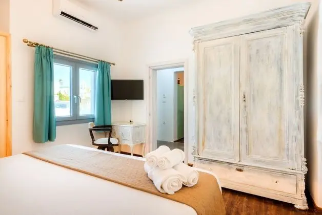 Nereus Suite with Private Hot Tub