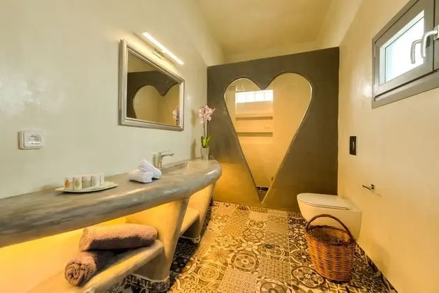 Nereus Suite with Private Hot Tub