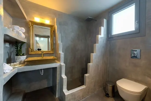 Thetis Suite with Private Hot Tub