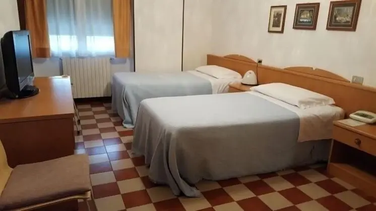 Economy Üç Kişilik Oda