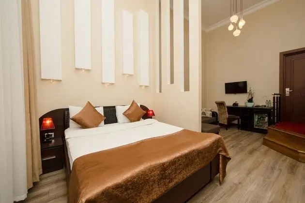 Junior Stüdyo Süit, 1 Büyük (Queen) Boy Yatak ve Çekyat, Balkon