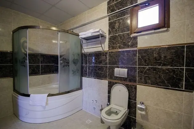 Standard Tek Büyük veya İki Ayrı Yataklı Oda