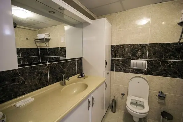 Standard Tek Büyük veya İki Ayrı Yataklı Oda