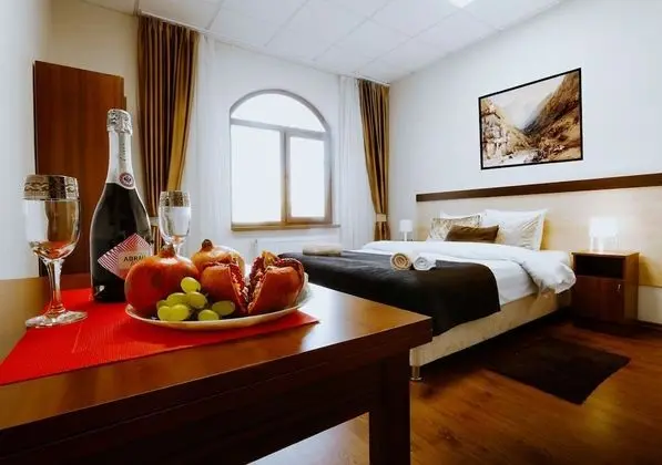 Standard Tek Büyük veya İki Ayrı Yataklı Oda