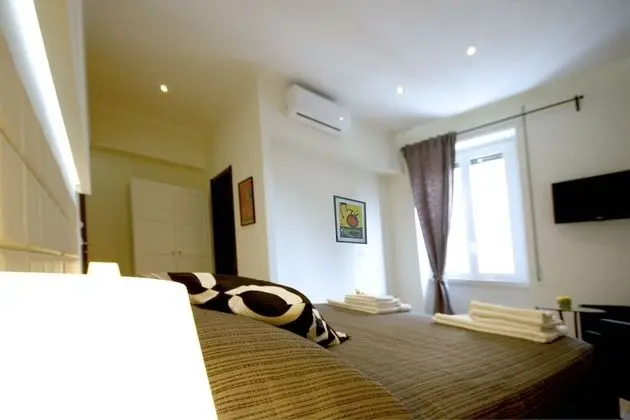 Deluxe Üç Kişilik Oda