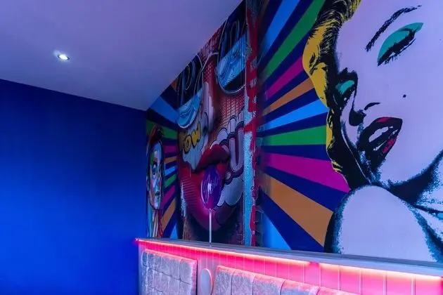 Deluxe Apart Daire, Banyolu/Duşlu, Şehir Manzaralı (80's Cocktail Room)