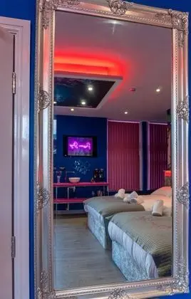 Deluxe Apart Daire, Banyolu/Duşlu, Şehir Manzaralı (80's Cocktail Room)