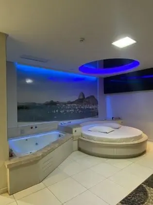 Luxury Tek Büyük Yataklı Oda, 1 Yatak Odası, Sıcak Su Havuzu