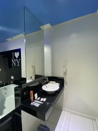 Luxury Tek Büyük Yataklı Oda, 1 Yatak Odası, Sıcak Su Havuzu