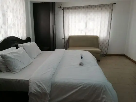 Standard Tek Büyük Yataklı Oda
