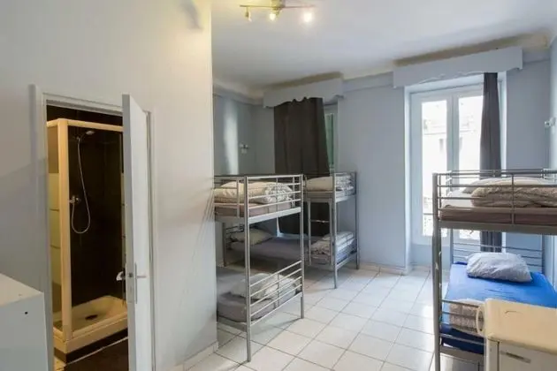 Ortak Ranzalı Oda (6 lits/beds - WC Int.)