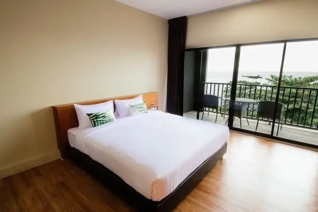Deluxe Double or Twin Room with Sea View