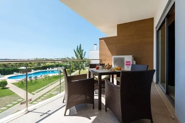 Apart Daire, 2 Yatak Odası, Havuz Kullanımı, Havuz Manzaralı