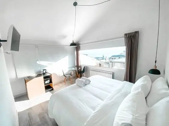 Standard Tek Büyük Yataklı Oda