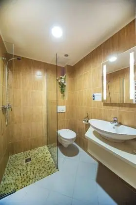 Superior Tek Büyük veya İki Ayrı Yataklı Oda