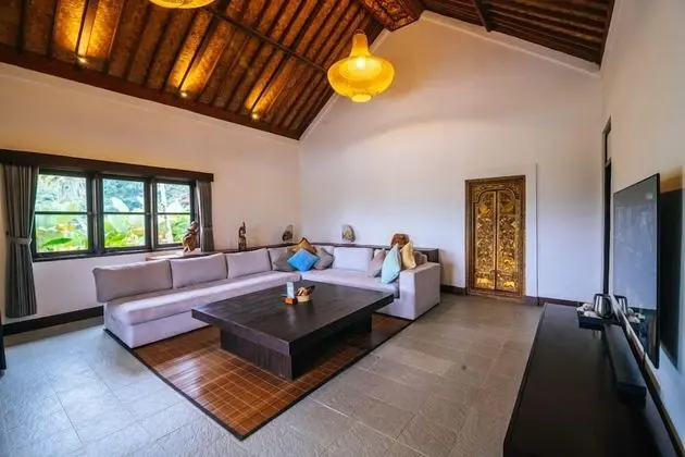 Royal Stüdyo Süit, Dağ Manzaralı