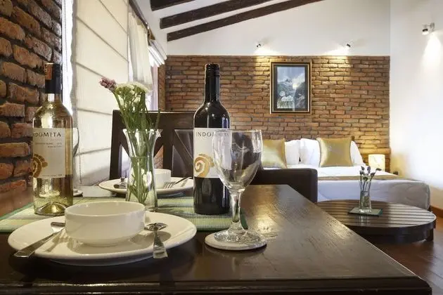 Classic Çatı Katı Süiti (Penthouse), 1 Büyük (Queen) Boy Yatak, Avlu Manzaralı