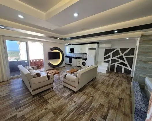 Apartment, Deniz ve Dağ Manzaralı, Jakuzili