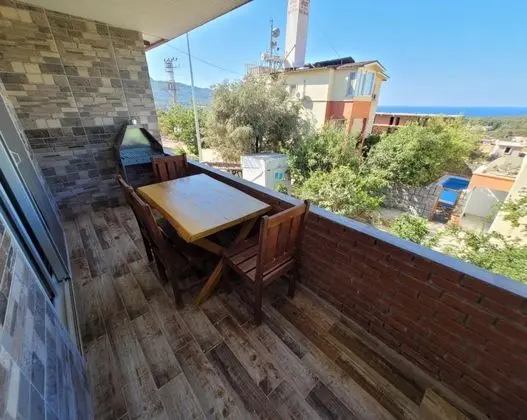 Apartment, Deniz ve Dağ Manzaralı, Jakuzili