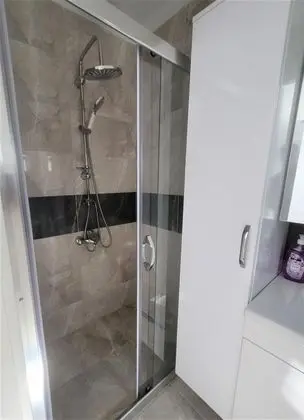 Apartment, Deniz ve Dağ Manzaralı, Jakuzili