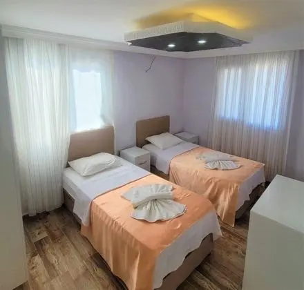Apartment, Deniz ve Dağ Manzaralı, Jakuzili