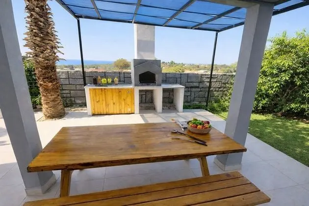 Villa, Deniz Manzaralı, Havuzlu