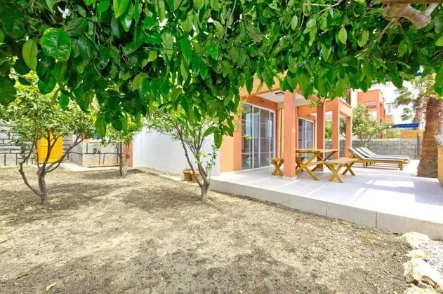 Villa, Deniz ve Dağ Manzaralı, Havuzlu
