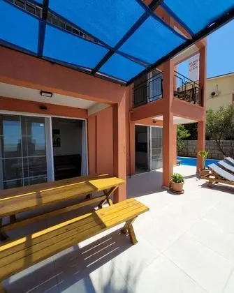 Villa, Deniz ve Dağ Manzaralı, Havuzlu
