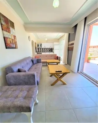 Villa, Deniz ve Dağ Manzaralı, Havuzlu