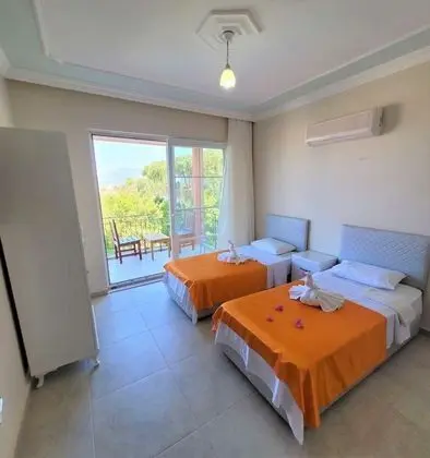 Villa, Deniz ve Dağ Manzaralı, Havuzlu