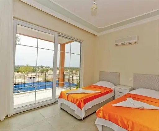 Villa, Deniz ve Dağ Manzaralı, Havuzlu