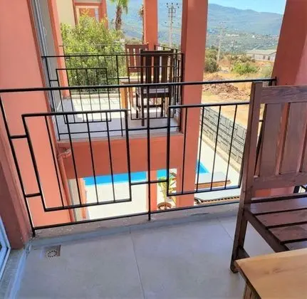 Villa, Deniz ve Dağ Manzaralı, Havuzlu