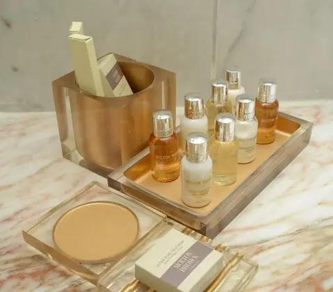 Bathroom amenities