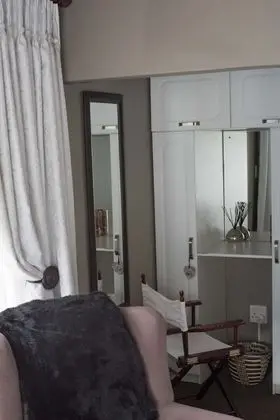Twin with kitchenette